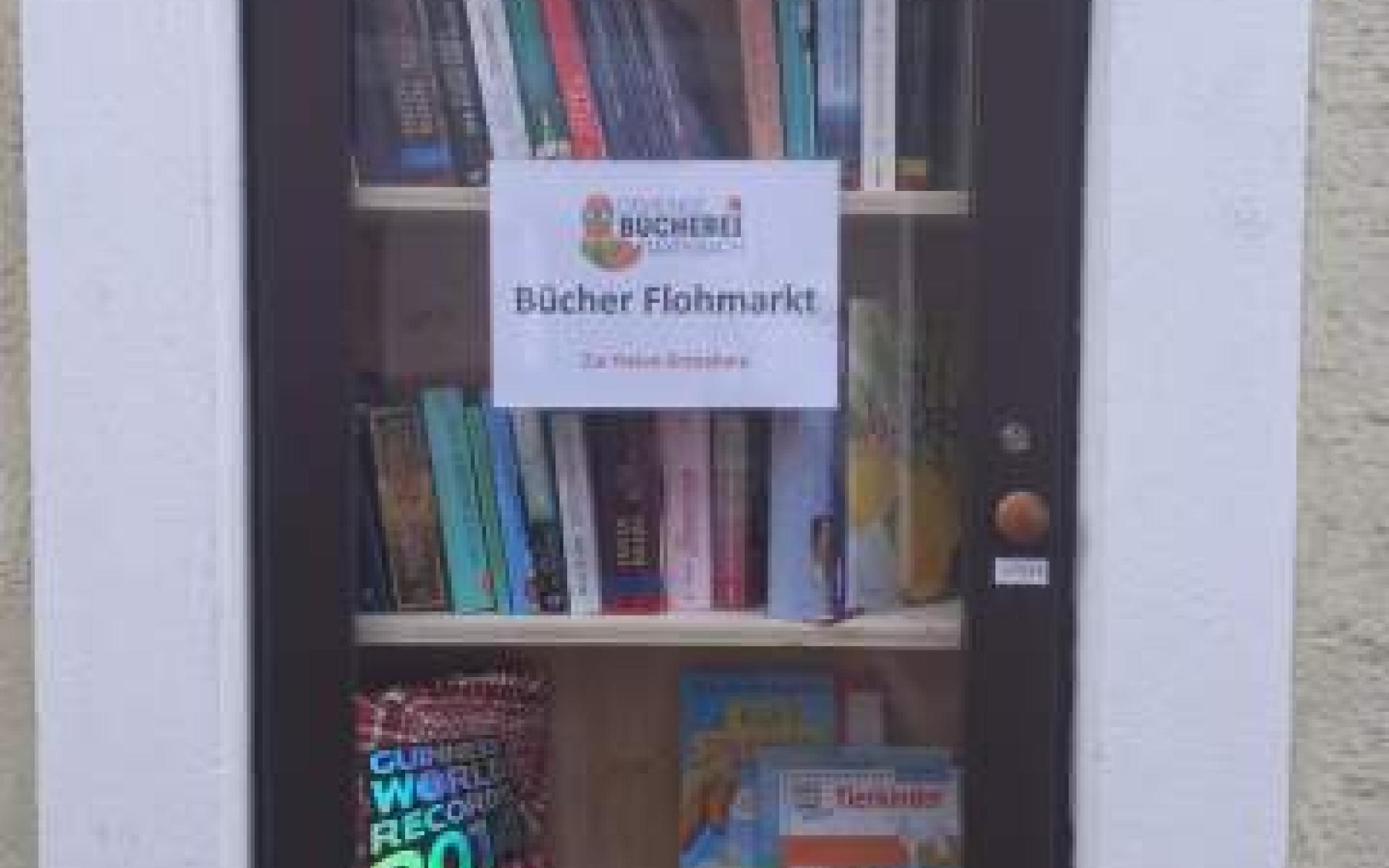 Bücherschrank